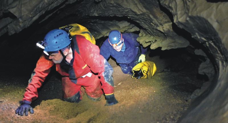 Exploratorii cărășeni pregătesc o mulțime de surprize tinerilor pasionați de speologie 1 pestera
