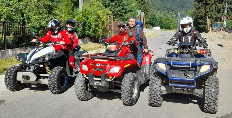 Salvamontiştii au intervenit sâmbătă în cazul unui pescar accidentat într-o zonă sălbatică pe Valea Timişului 1 salvamont herculane