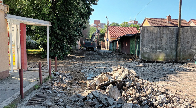 Zona din spatele Complexului Henn din Reșița a intrat în reabilitare 1 strada complex henn