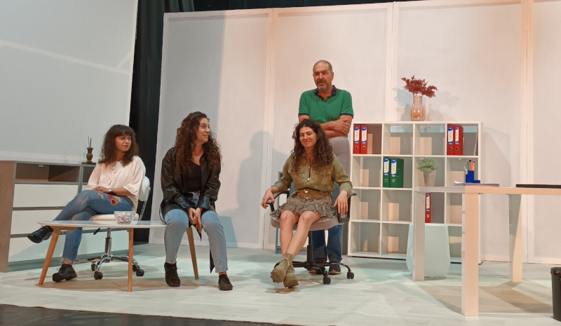Teatrul de Vest din Reșița încheie stagiunea în forță, cu o premieră națională 1 teatyru resita