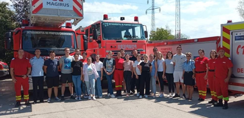 20 de voluntari s-au alăturat Inspectoratului Județean pentru Situații de Urgență Caraș-Severin 1 20voluntari