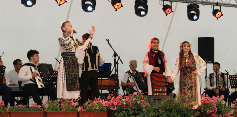 Prima ediţie a Festivalului „Nicoleta Voica”, de la Anina, a fost un succes! 1 festival Anina