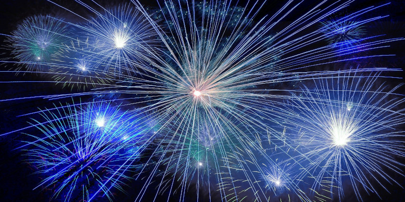 Oraşul Moldova Nouă se pregătește de sărbătoare 1 foc artificii