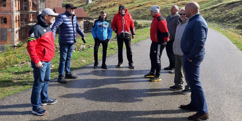 Trei variante pentru o cabană Salvamont pe Muntele Mic 1 cabana salvamont