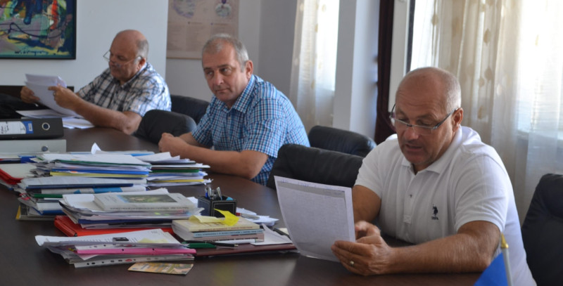 A fost semnat contractul pentru reabilitarea mai multor drumuri din Caraș-Severin 1 cj druymuri