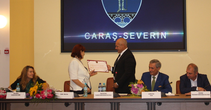 Cornelia Fetea a devenit cetățean de onoare al județului Caraș-Severin 1 cornelea fetea