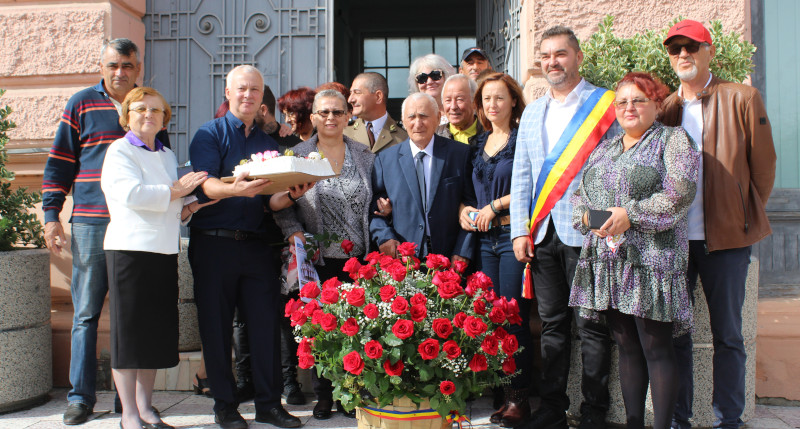 La Bocșa a fost sărbătorit cel mai vârstnic locuitor 1 100 de ani boicss
