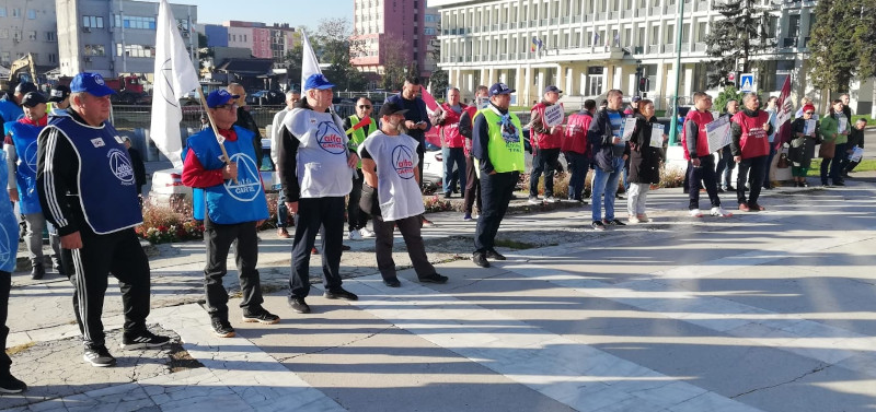 Caravana anti-sărăcie a pornit la drum, sindicaliștii cărășeni sunt astăzi la Zalău 1 cartel alfa