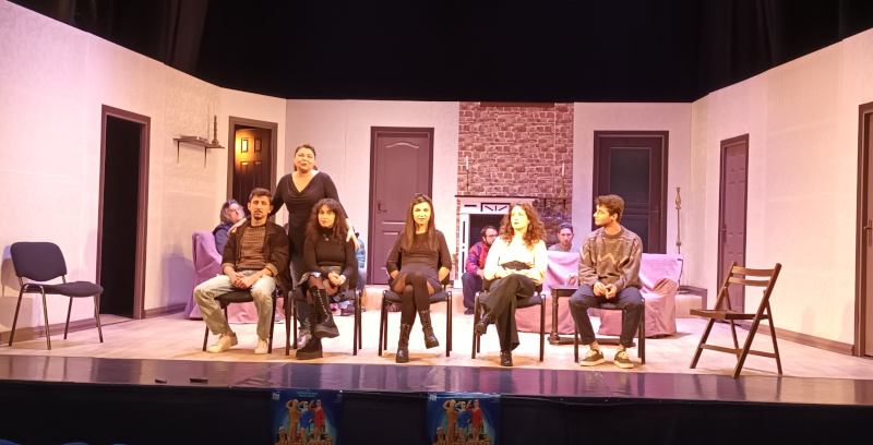 Avanpremieră: „Aterizează stewardesele!“, cea mai nouă piesă pusă în scenă de Teatrul de Vest din Reșița 1 piesa teatru