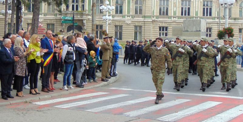 La Caransebeş, Armata a fost sărbătorită sub semnul păcii 1 ziua armatei 23