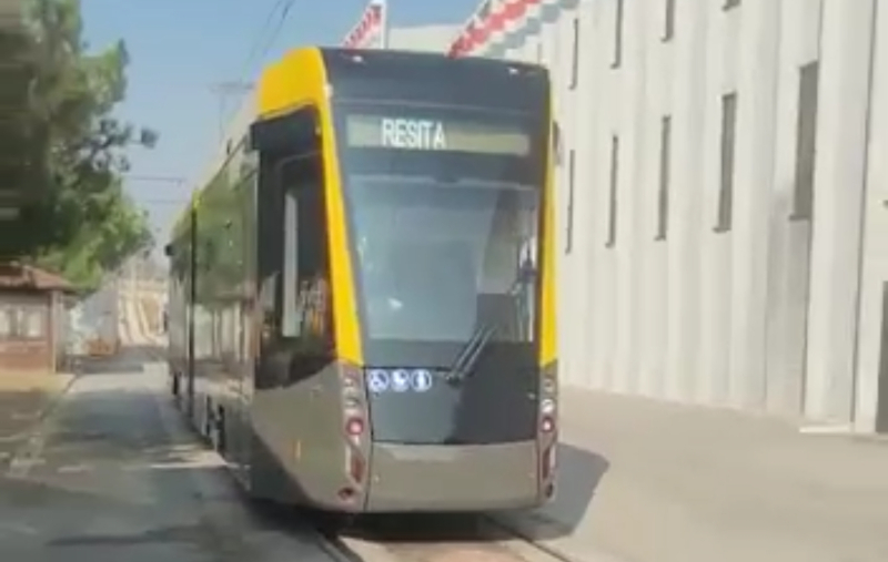 Prima garnitură de tramvai construită pentru Reșița își așteaptă omologarea 1 Screenshot 20221114 124117 Facebook