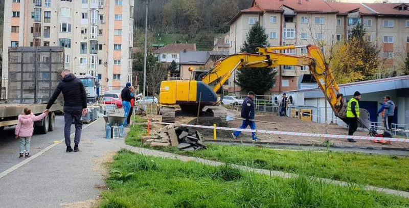 Loc de joacă de peste 550.000 de lei pentru copiii din Valea Domanului din Reșița 1 parc lidl