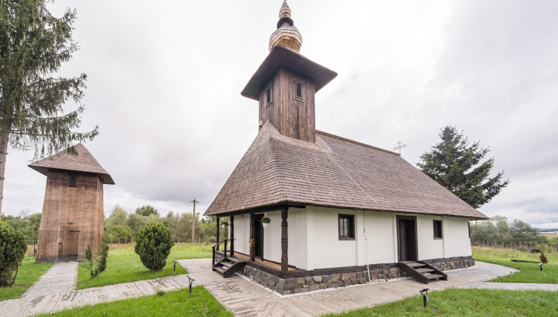 Biserica de lemn de la Ersig, renovată prin Programul Operațional Regional 2014-2020 1 biserica ersig