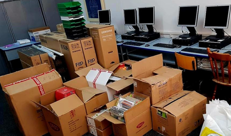 24 de școli din Caraș-Severin au fost dotate cu echipamente de ultimă generație prin PNRR 1 dotari scoli
