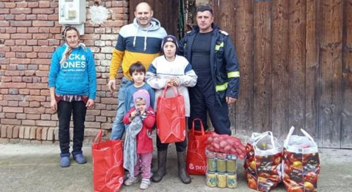 Pompierii caransebeşeni, ajutoarele lui Moş Crăciun 1 pompieri 1