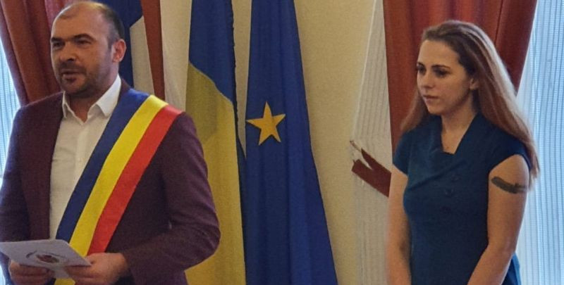 Lavinia Călina este Cetăţean de Onoare al Caransebeşului cu acte-n regulă 1 lavinia calina cetatean 1