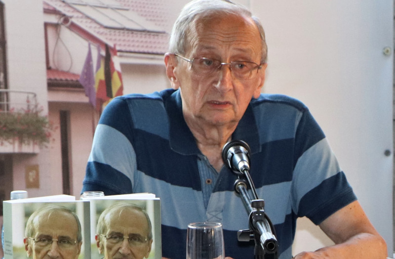 Criticul literar reșițean Mircea Martin, membru titular al Academiei Române 1 ECHO 8 2021 2021.08.14. MIRCEA MARTIN 80 71