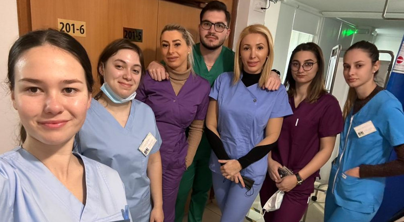 Specializare în Cipru pentru cursanții Școlii Postliceale Sanitare a Colegiului Național „Mircea Eliade” din Reșița 1 asistente medicale