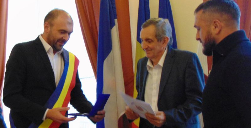 Eugen Muntean, Cetăţean de Onoare al Caransebeşului cu acte-n regulă 1 eugen muntean