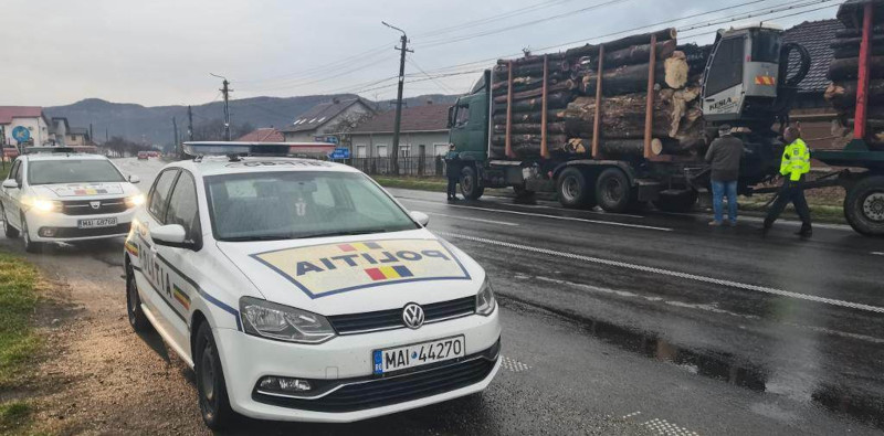 masina politie lemn confiscat