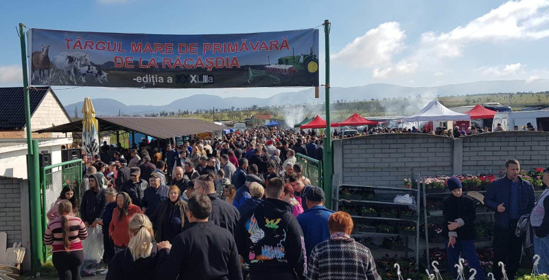 Târgul de primăvară de la Răcășdia a fost un succes 1 targ racasdia 2023