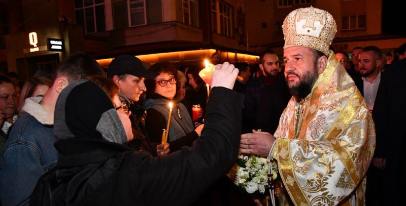 Caransebeşenii au primit Lumina în cămara sufletului lor 1 inviere 1
