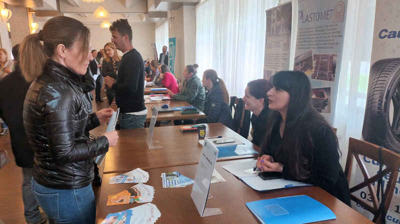 199 persoane au participat la Bursa Generală a Locurilor de Muncă organizată la Reșița 1 bursa2023