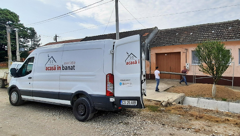 Peste 450 de voluntari din toată țara şi-au confirmat prezenţa pentru "Color the Village" de la Valeapai 1 cool valeapai