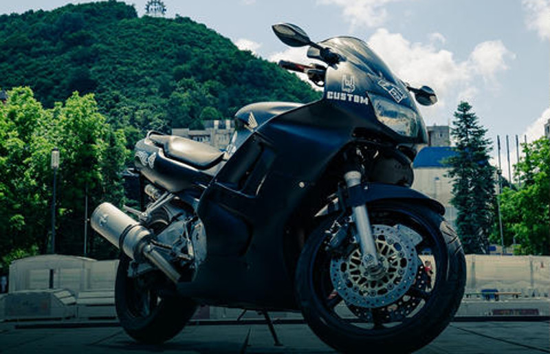 Trust MC Reşiţa West pune la bătaie o motocicletă pentru tombola Custom 2023 1 motocicleta