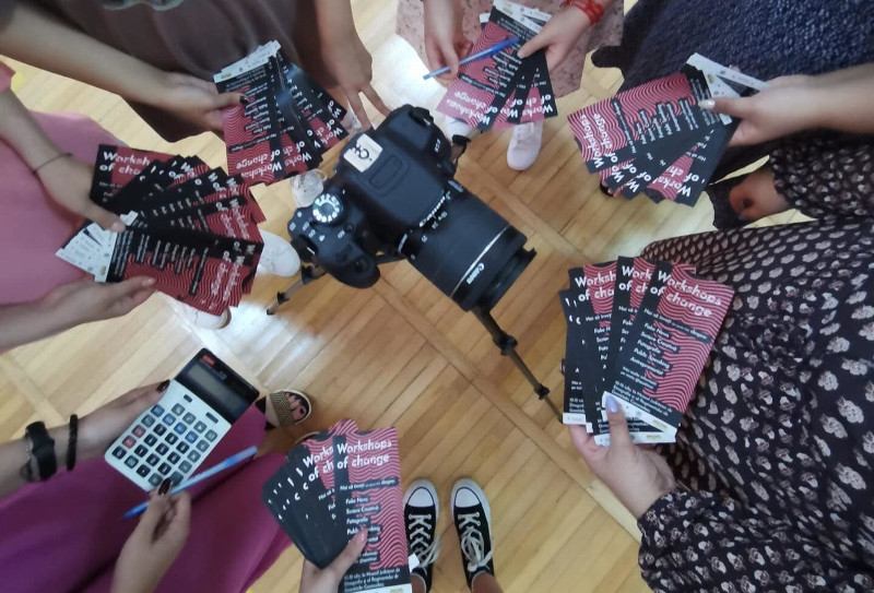 Tinerii din Caransebeș, invitați la muzeu pentru a participa la o serie de ateliere creative 1 atelier 1