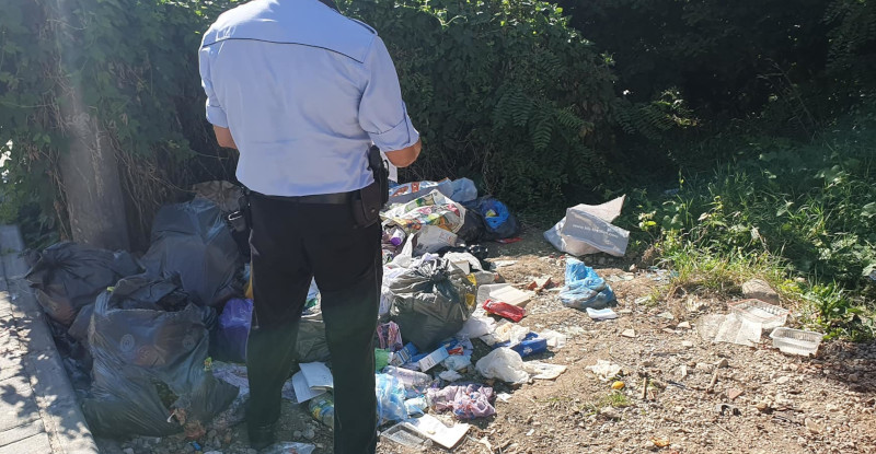 Reșițeni amendați pentru abandonarea deșeurilor pe domeniul public 1 deseuri resita