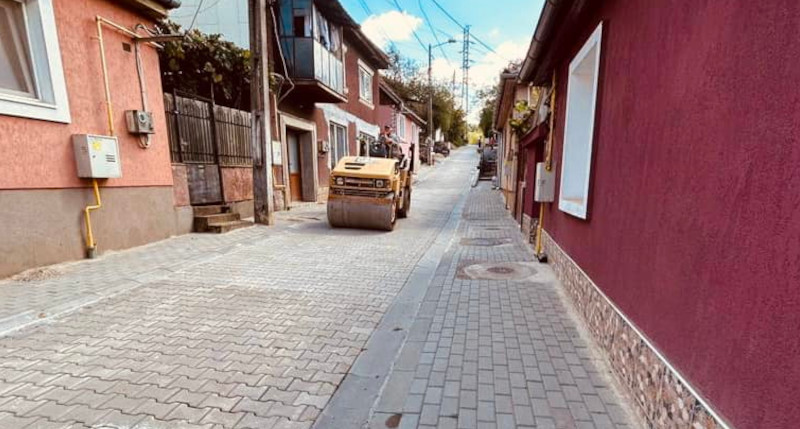 Străzile din cartierul reșițean Mociur sunt finalizate în proporție de 85 la sută 1 lucrari mociur