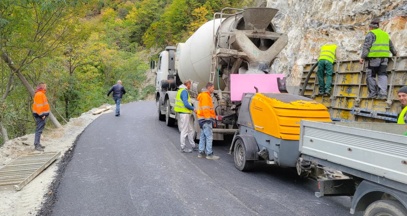 Inspecție de la Consiliul Județean pe DJ 608 Plugova (DN6)–Globurău-Costiș-Borugi-Cornereva-Obița-Rusca (DN6) 1 drum dn6