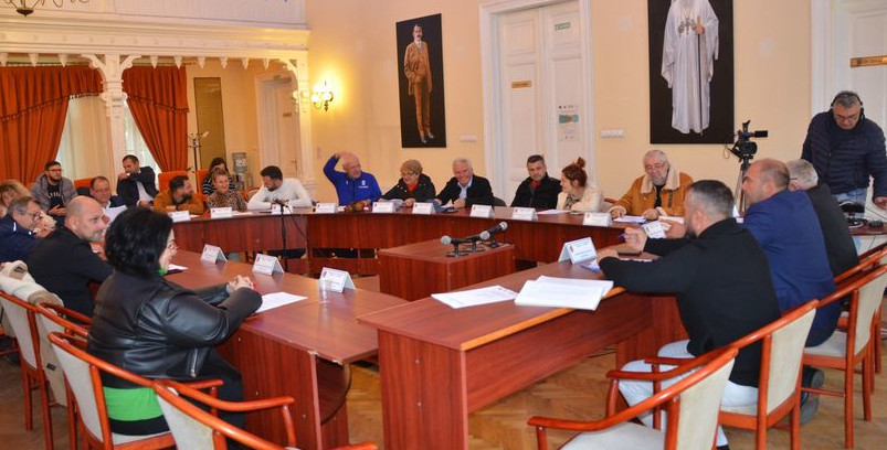 Parc fotovoltaic pentru iluminat public și clădirile Primăriei în valoare de 6,4 milioane de lei 1 consilieri caransebes